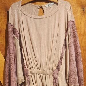 Gimmicks longsleeve peplum top